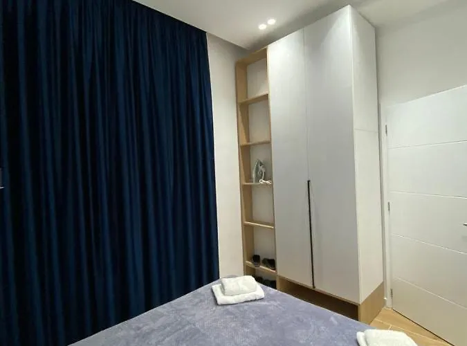 In Blloku In Front Of Taiwan Apartamento