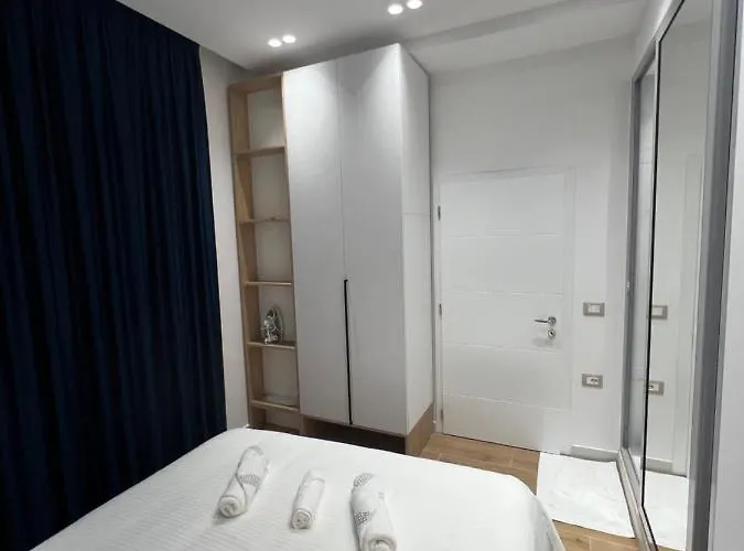 Apartamento In Blloku In Front Of Taiwan Tirana